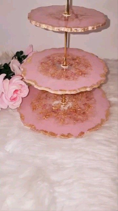 Resin cupcake/dessert stand