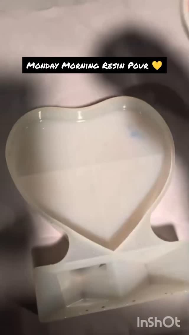 Resin preservation keepsakes